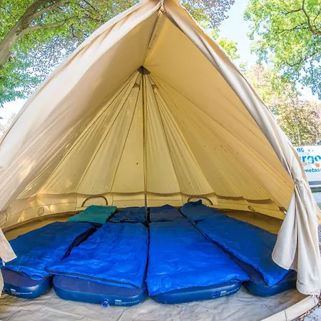 Camping Oktoberfest Party Experience München