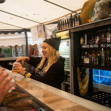 Oktoberfest Party مكان تخييم ميونيخ