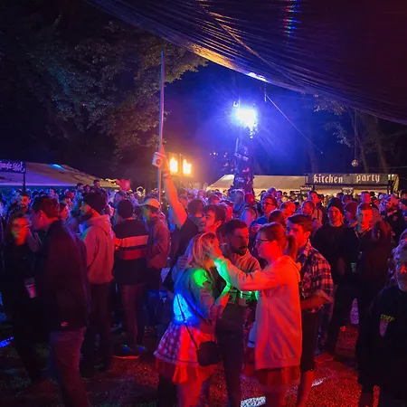 Kamp alanı Oktoberfest Party Experience 2*