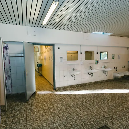 Oktoberfest Party مكان تخييم 2*