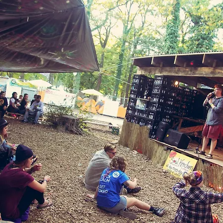 Oktoberfest Party Experience Kamp alanı Münih