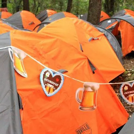 Oktoberfest Party Camping מינכן