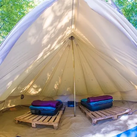 Oktoberfest Party Camping אתר קמפינג 2*