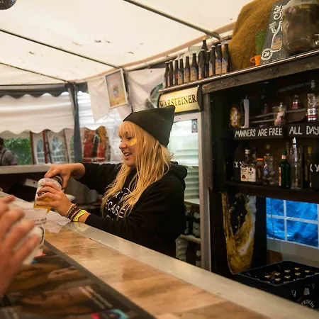 אתר קמפינג Oktoberfest Party Camping מינכן